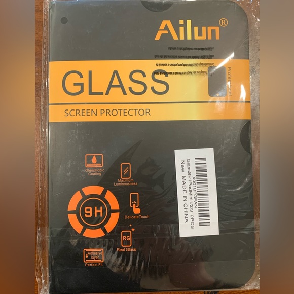 2 Glass Screen Protector - Picture 2 of 3